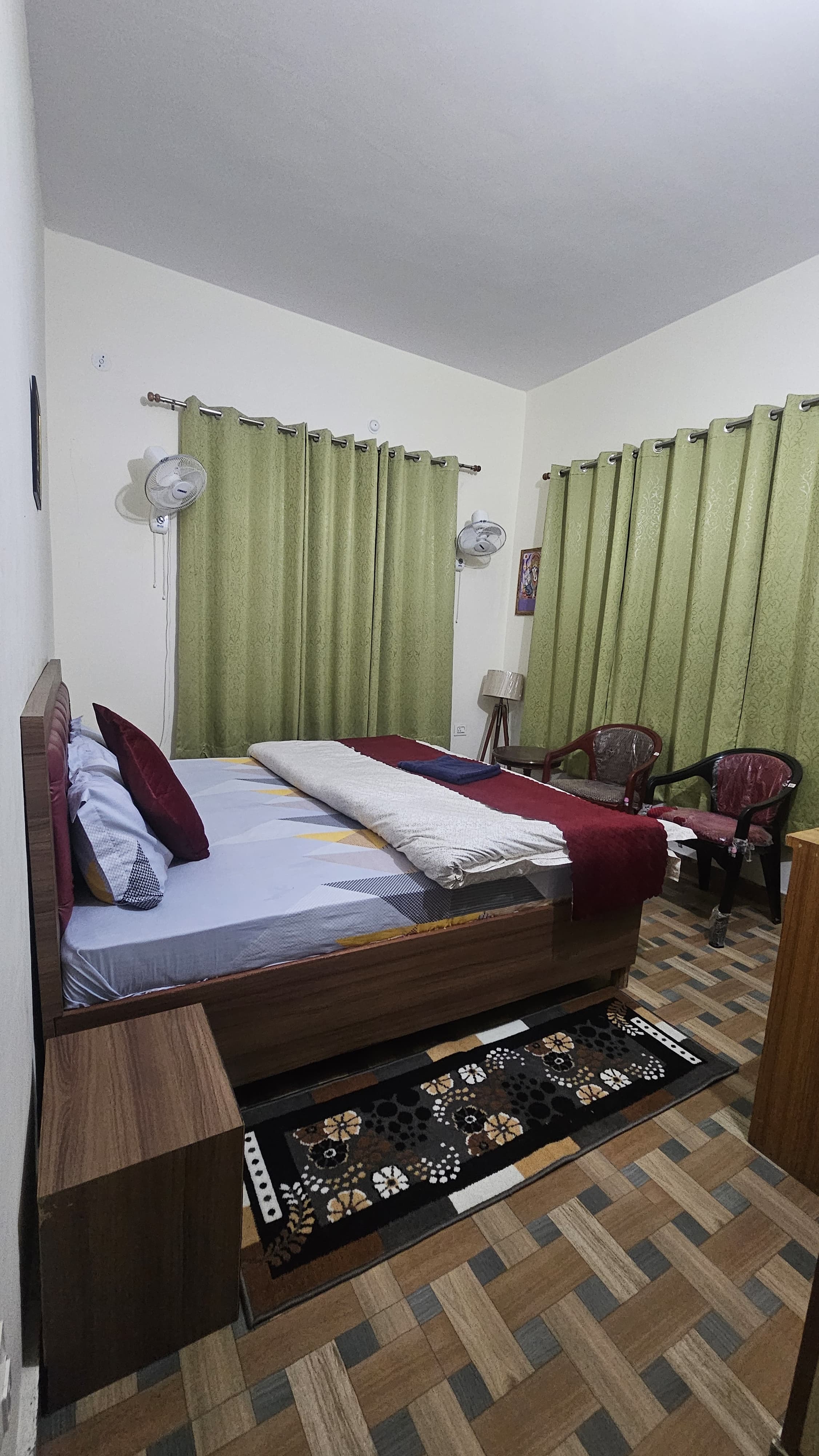 Deluxe Double Bed Room - Image 6